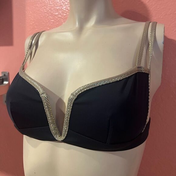 BEACH BUNNY BIKINI SET .. - Picture 5 of 11